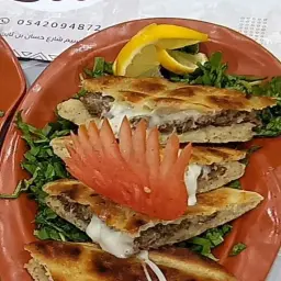 حواوشي لحمة بالجبن